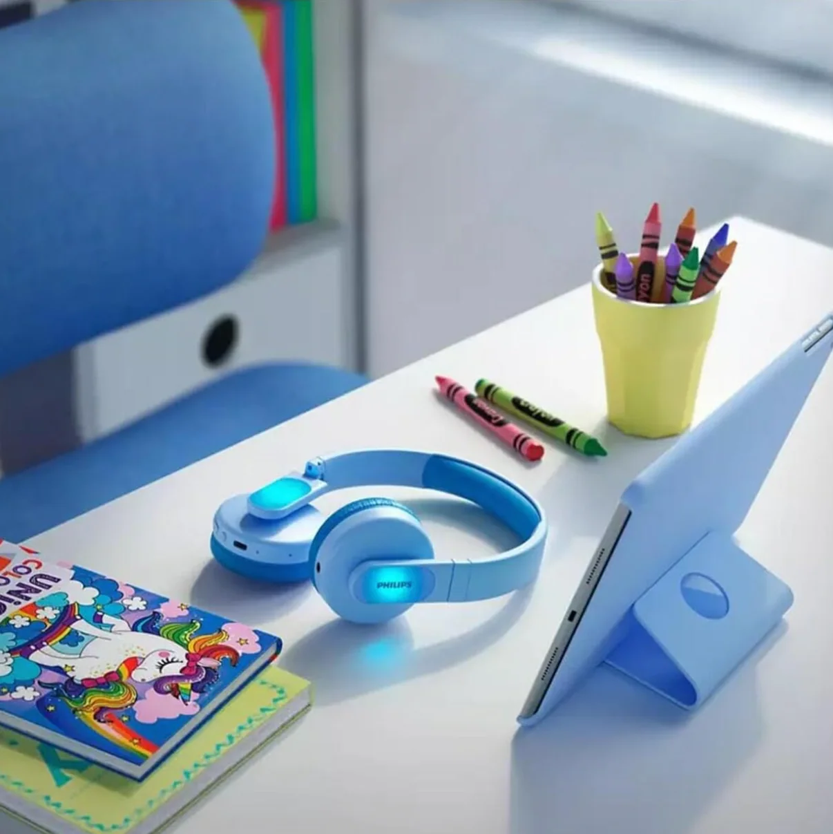 Philips TAK4206BL Wireless Bluetooth Headphones for Kids - Blue